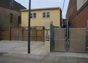 Alley View of Acqua al 2