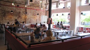 Mid afternoon diners