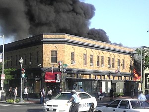 Smoke plume continues to expand
