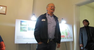 Frager's Owner John Weintraub Meets with Nearby Neighbors of the Planned Strucutre