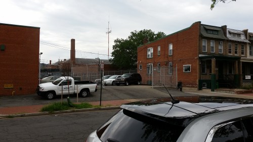 The south side of Safeway is behind the photographer