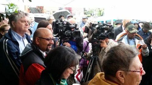 Local television turns out - as do (l-r) ANC 68B Commissioners Loots & Jayaraman, BRMS's Sharon Bosworth, and ANC6B Chair Oldenburg.  