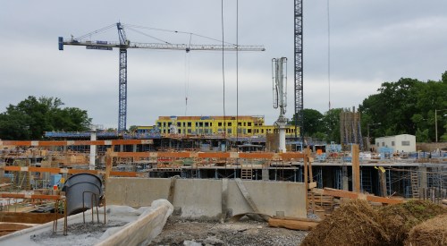 A long shot of the North Building seen from Pennsylvania Avenue