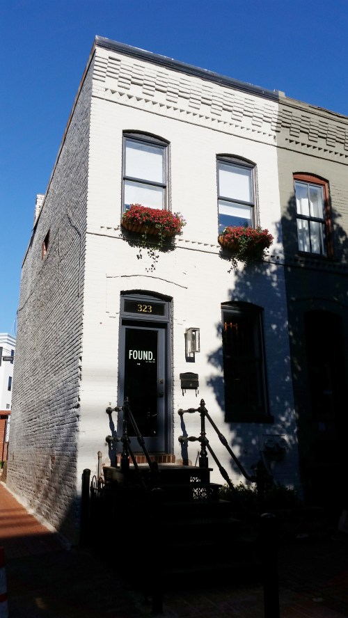 It’s not clear yet what “Found on the Hill” is, other than it appears to be a successor to the short lived “septcarrés septième rue” (Seven Squares Seventh Street) which opened in mid February at 323 7th Street, a few doors down from Eastern Market, in the former location of Monkey’s Uncle.  Owner Ari Gejdenson of Acqua al 2 across from Eastern Market is so far keeping mum on this one.  See CHC posting on septcarrés here:  http://bit.ly/2bvRQyj 