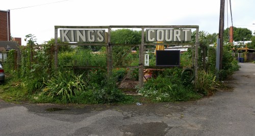 The main entrance to King's Court Community Garden (click to enlarge)