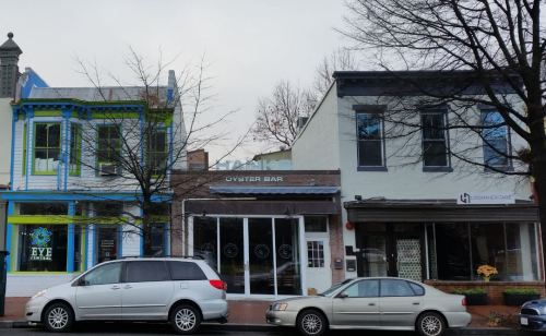 635 - 633 - 631 Pennsylvania Avenue SE