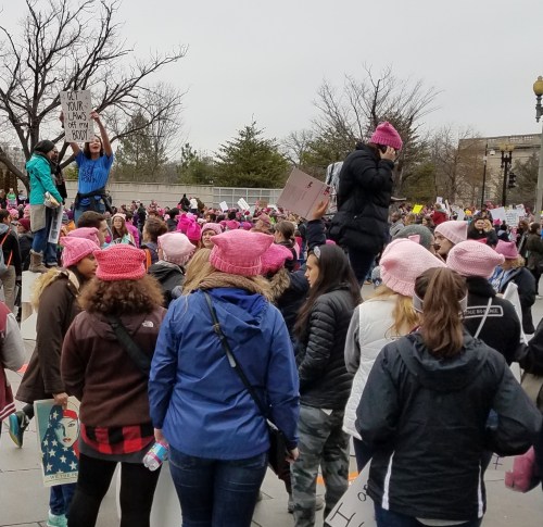 In front of the Department of HHS on Independence Avenue, looking northeast. 