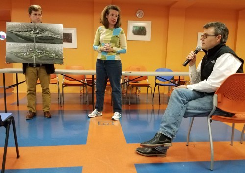 ANC6B Commissioner Dan Ridge (right) questions the impact of a proposed connection between Benning Road and Barney Circle